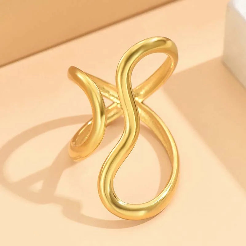 Veyra | Open Line Ring